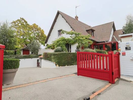 Maison de plain-pied à vendre 358 000 € 7 pièces 5 chambres 238 m² 1 000 m² de terrain Delique-Saint Gilles Abbeville 80100