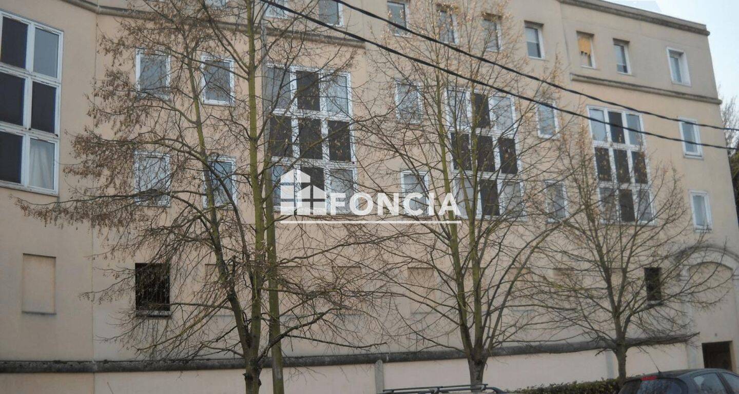 Appartement 1 pièce 19 m² · à Pontoise · 19,4 m² · 552 €