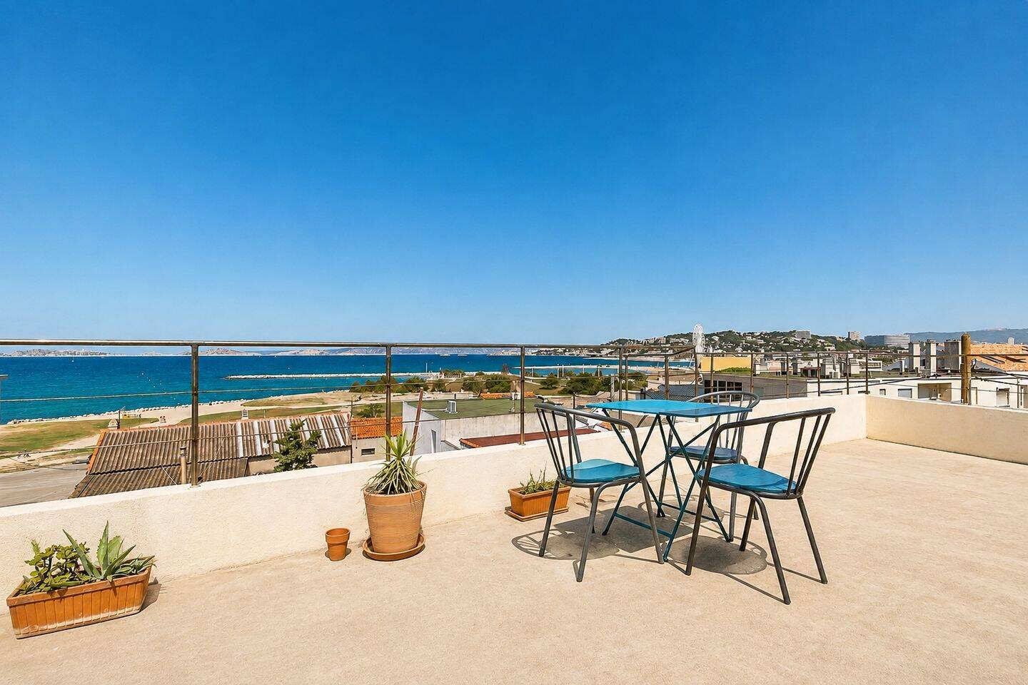 Maison 7 pièces 180 m² · à Marseille 8ème Arrondissement · 180 m² · 1 250 000 €