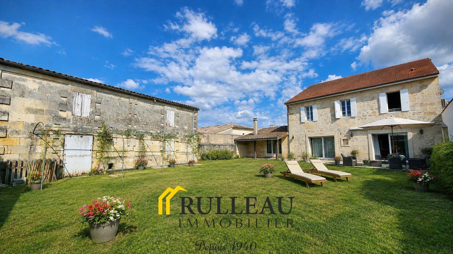 Maison 6 pièces 234 m² · à Pugnac · 234 m² · 416 000 €
