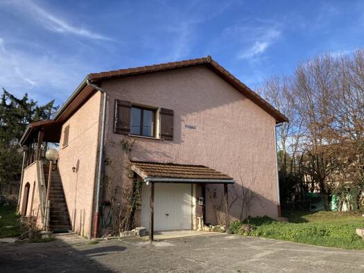 Maison à vendre 238 000 € 4 pièces 3 chambres 94 m² 835 m² de terrain Sud Lagnieu 01150