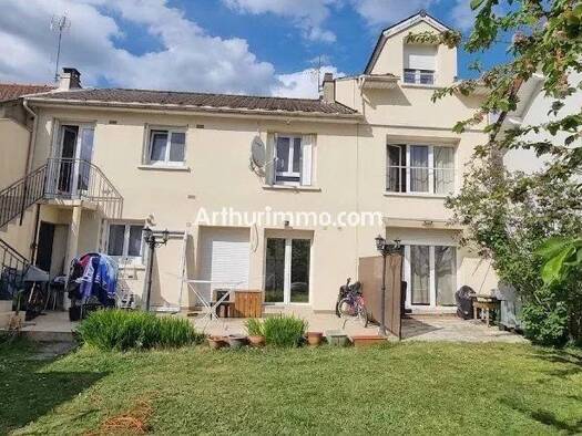 Maison à vendre 790 000 € 9 pièces 7 chambres 175 m² 350 m² de terrain Le Centre Boissy-Saint-Léger 94470