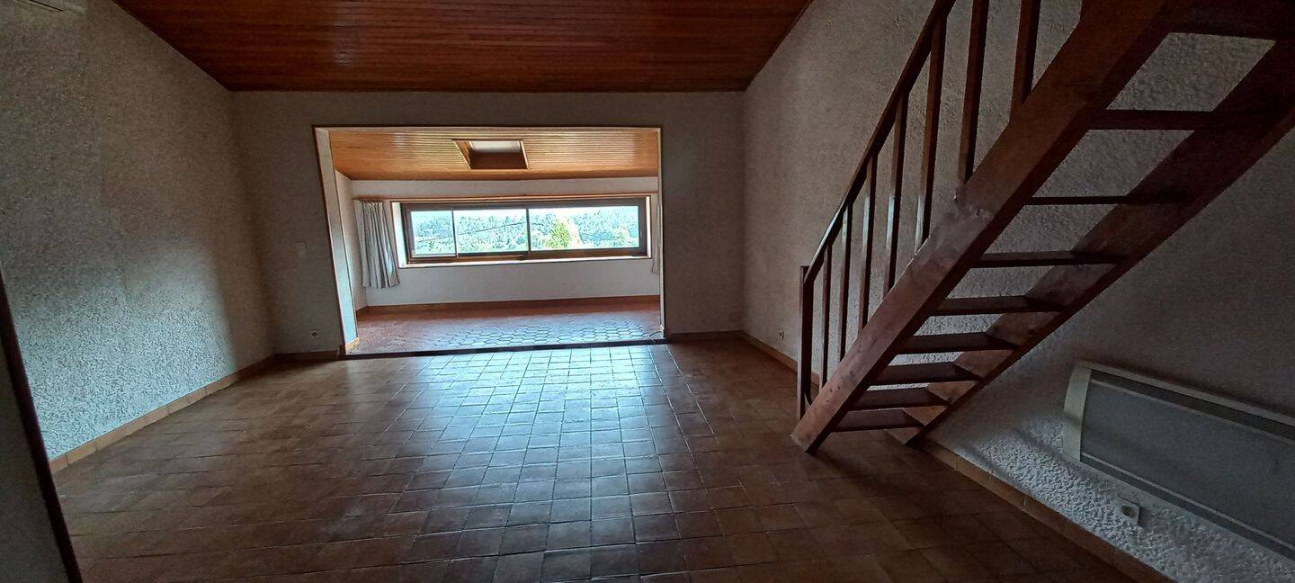 Maison 4 pièces 102 m² · à Mallemoisson · 102 m² · 720 €/mois
