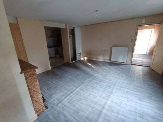 Appartement à louer 395 € 2 pièces 1 chambre 55 m² Urbain Centre Ancien Tulle 19000