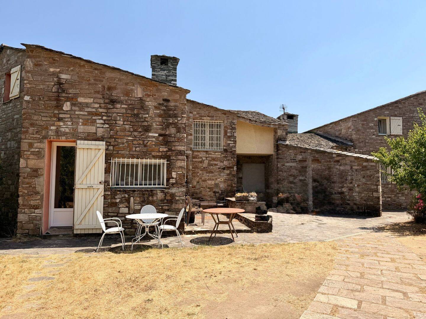Maison 11 pièces 467 m² · à Casanova · 467 m² · 473 000 €