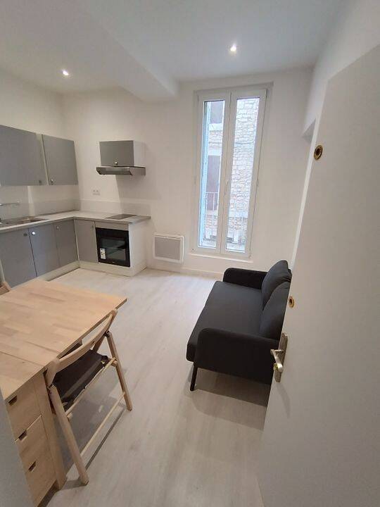 Appartement 2 pièces 28 m² · à Apt · 28 m² · 569 €