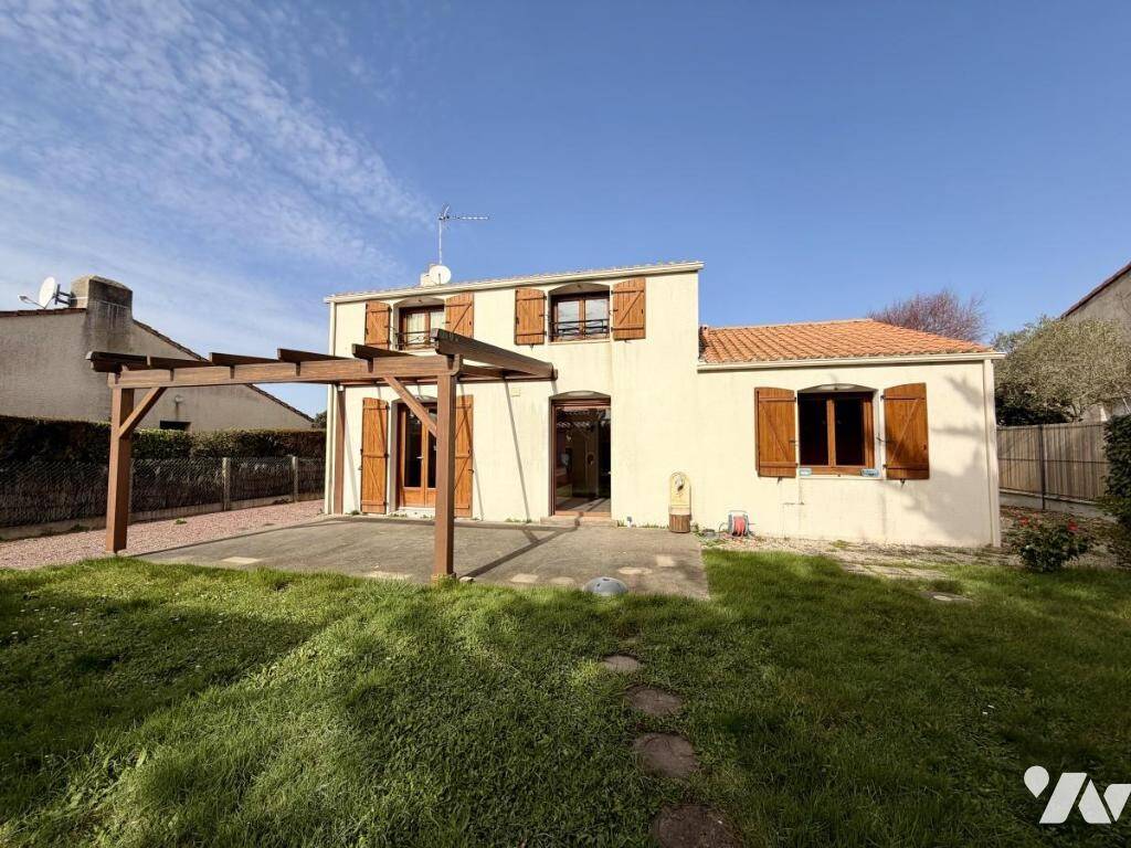 Maison 6 pièces 500 m² · à Préfailles · 500 m² · 373 000 €
