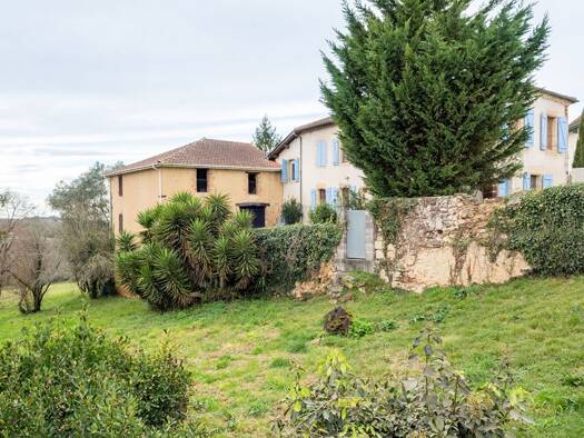 Maison à vendre 187 000 € 7 pièces 5 chambres 147 m² 1 465 m² de terrain Amou 40330