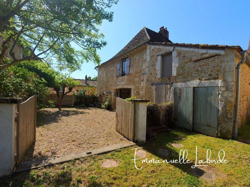 Maison 9 pièces 272 m² · à Saint-Georges-de-Montclard · 272 m² · 339 200 €