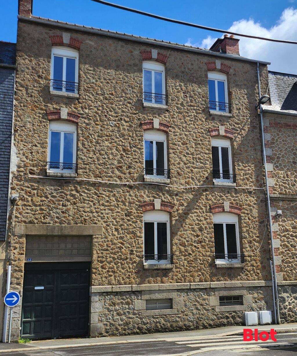 Maison 7 pièces 152 m² · à Fougères · 152 m² · 343 088 €