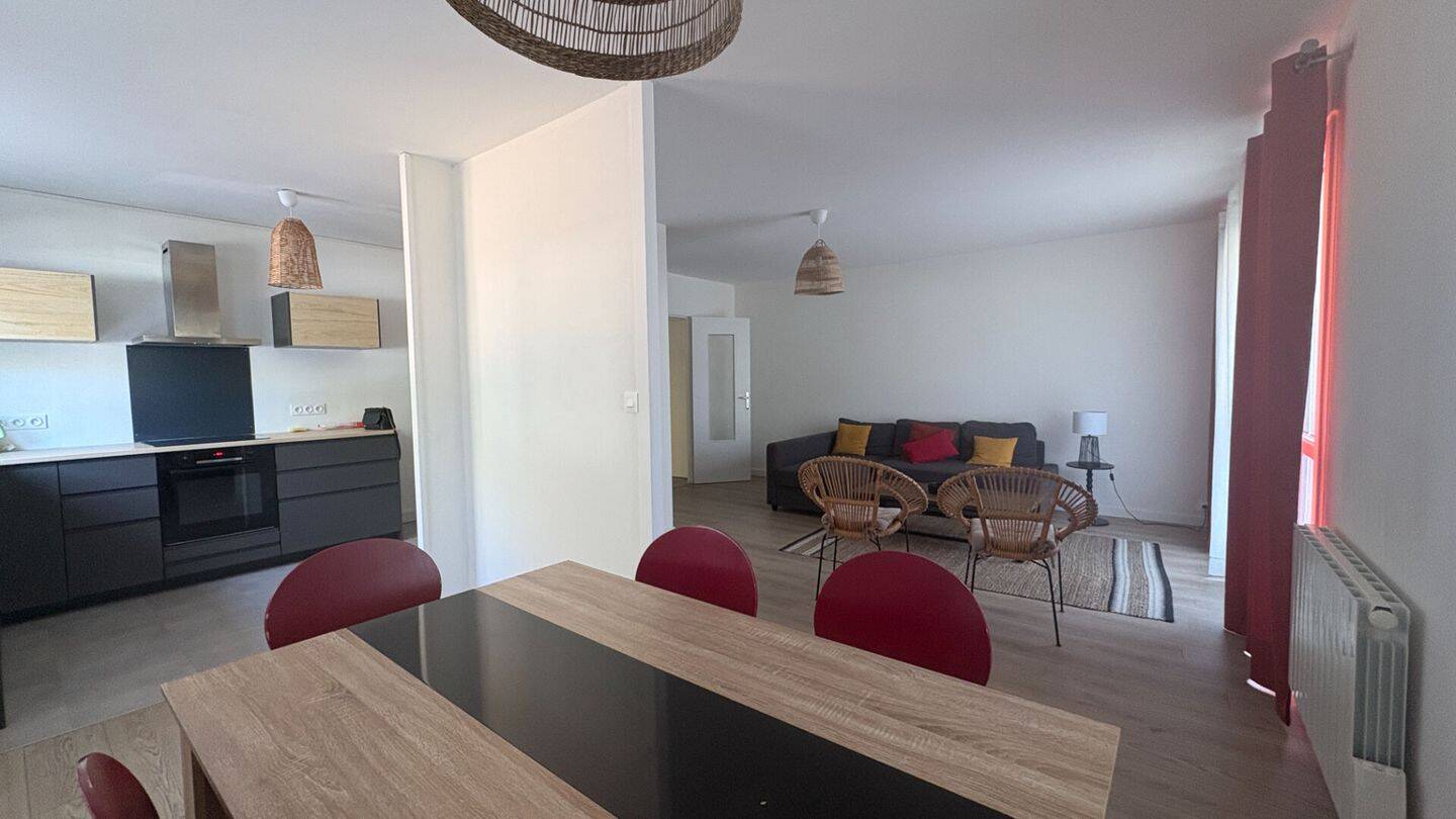 Appartement 4 pièces 79 m² · à Saint-Sébastien-sur-Loire · 79,5 m² · 1 085 €