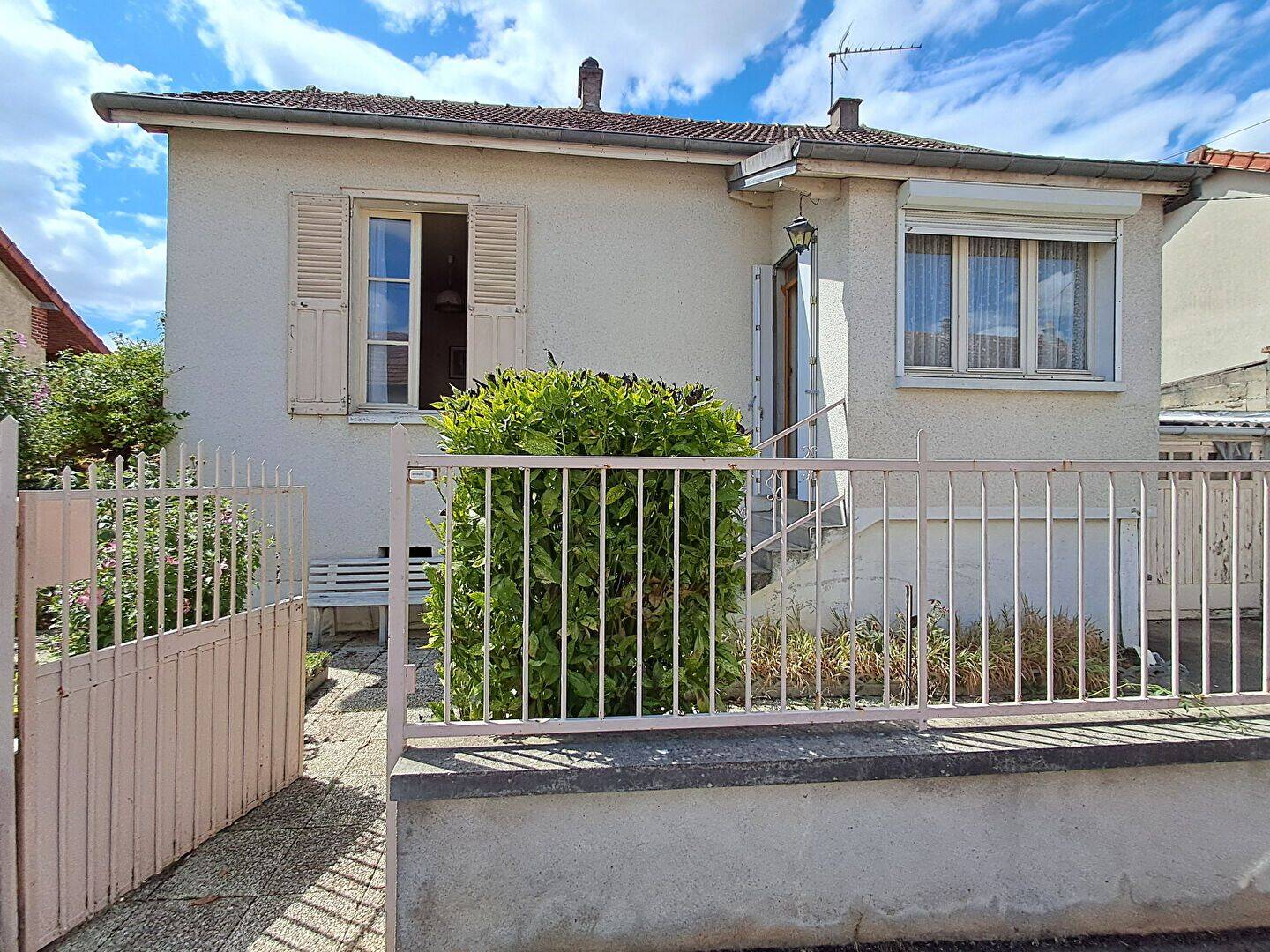 Maison 3 pièces 77 m² · à Saint-Clément · 76,6 m² · 135 000 €
