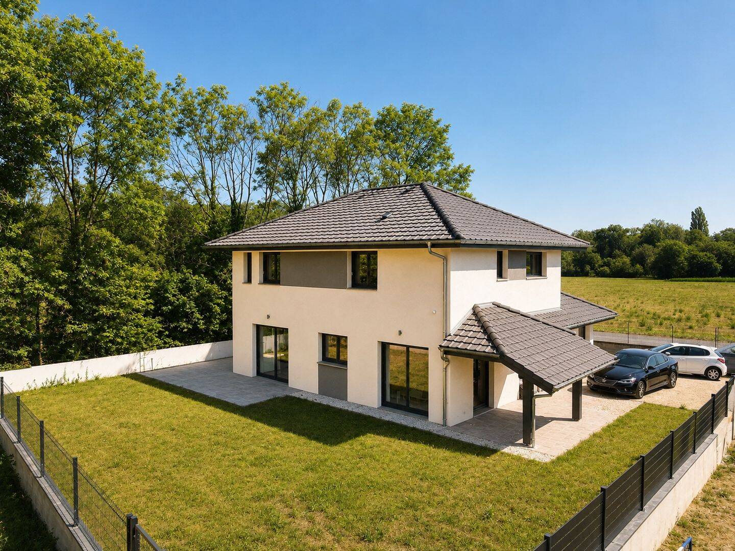 Maison 6 pièces 154 m² · à Saint-Genis-Pouilly · 154 m² · 790 000 €