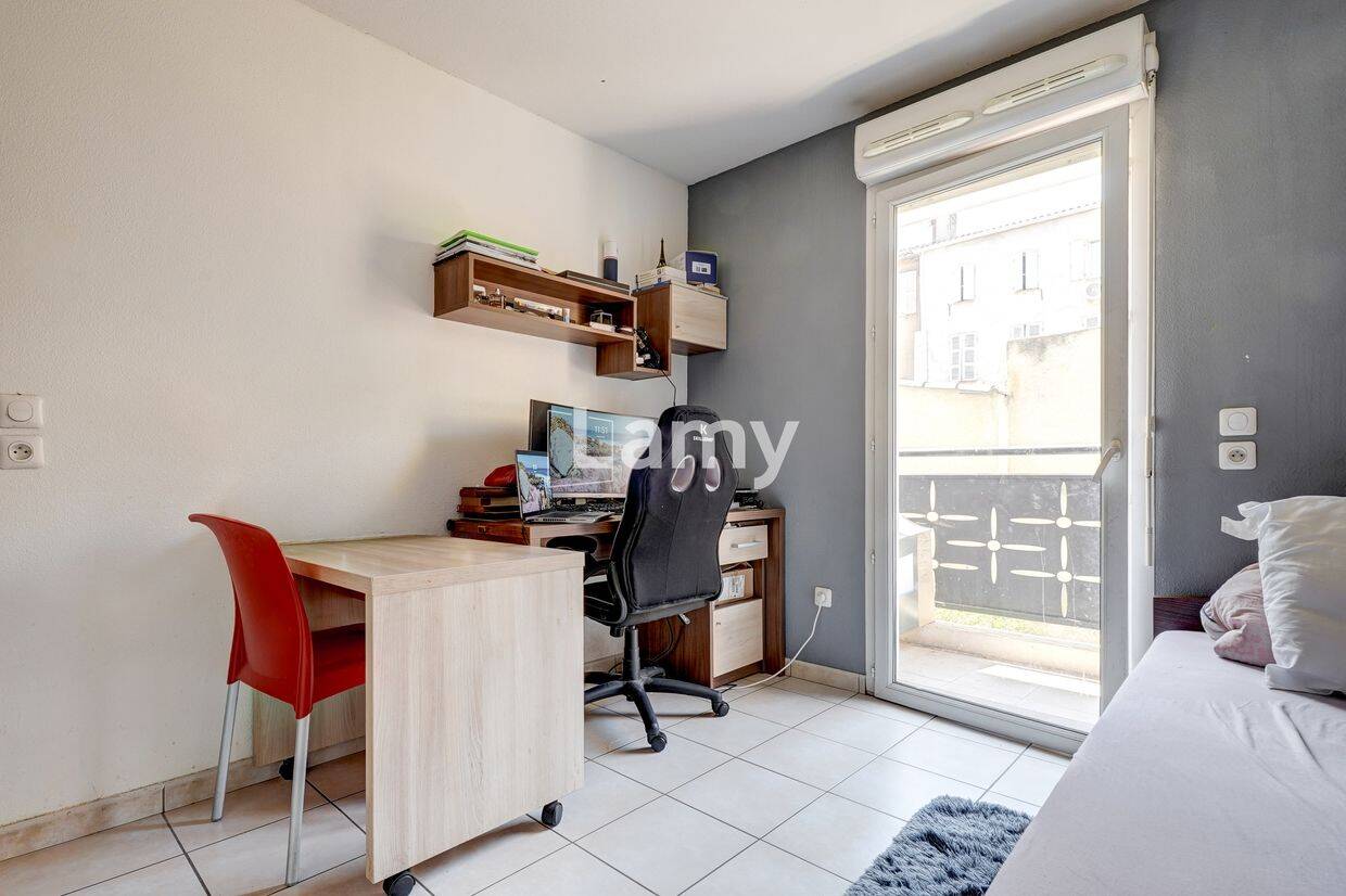 Appartement 1 pièce 18 m² · à Marseille 5ème Arrondissement · 18,2 m² · 57 000 €