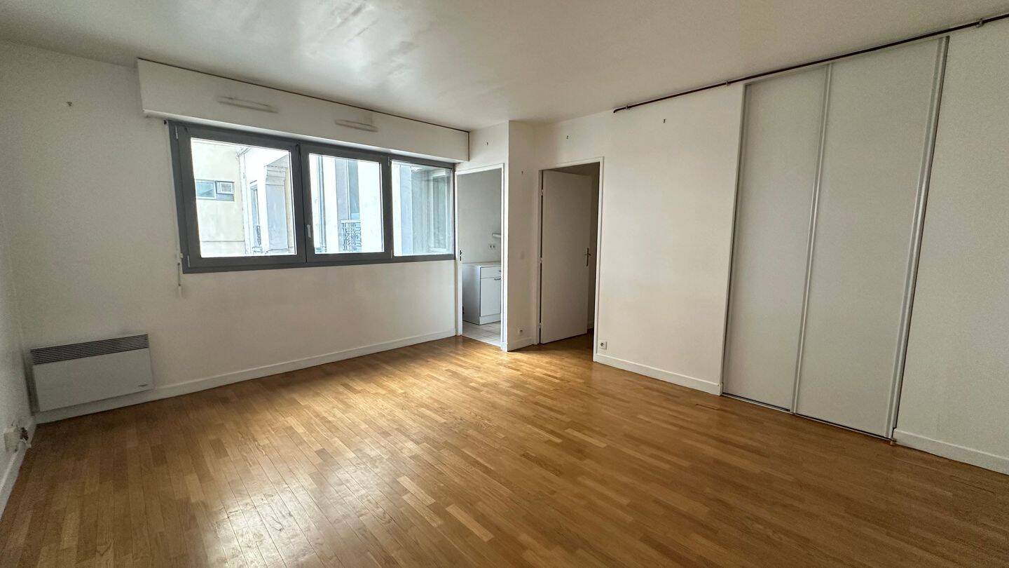 Appartement 1 pièce 31 m² · à Paris 12ème Arrondissement · 30,8 m² · 1 050 €