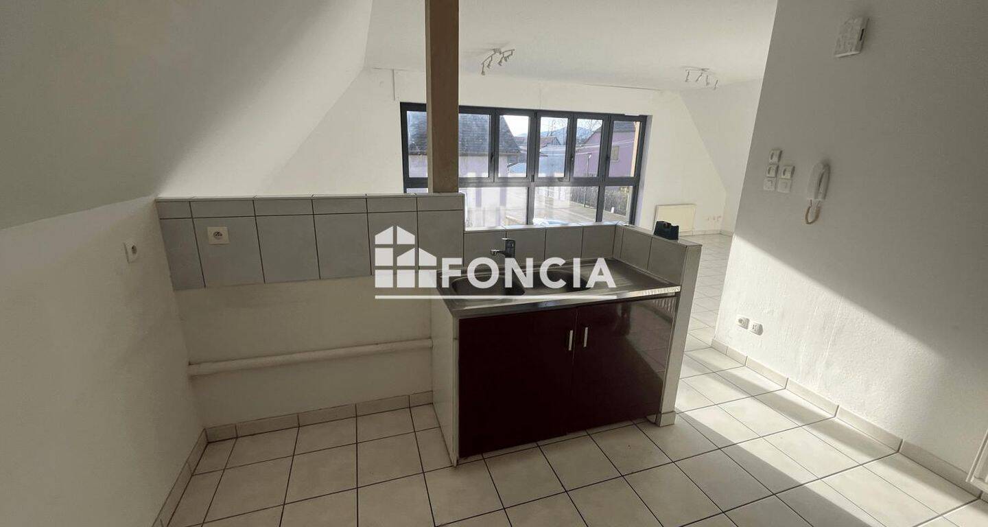 Appartement 3 pièces 68 m² · à Houssen · 68 m² · 670 €/mois
