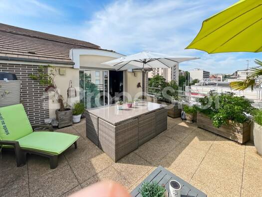 Duplex à vendre 750 000 € 5 pièces 3 chambres 100 m² Étage 5/5 Médiathèque-Novembre Sèvres 92310