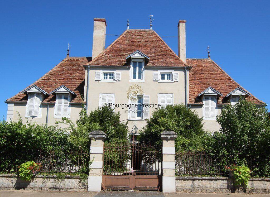 Maison 10 pièces 304 m² · à Louhans · 304 m² · 399 000 €