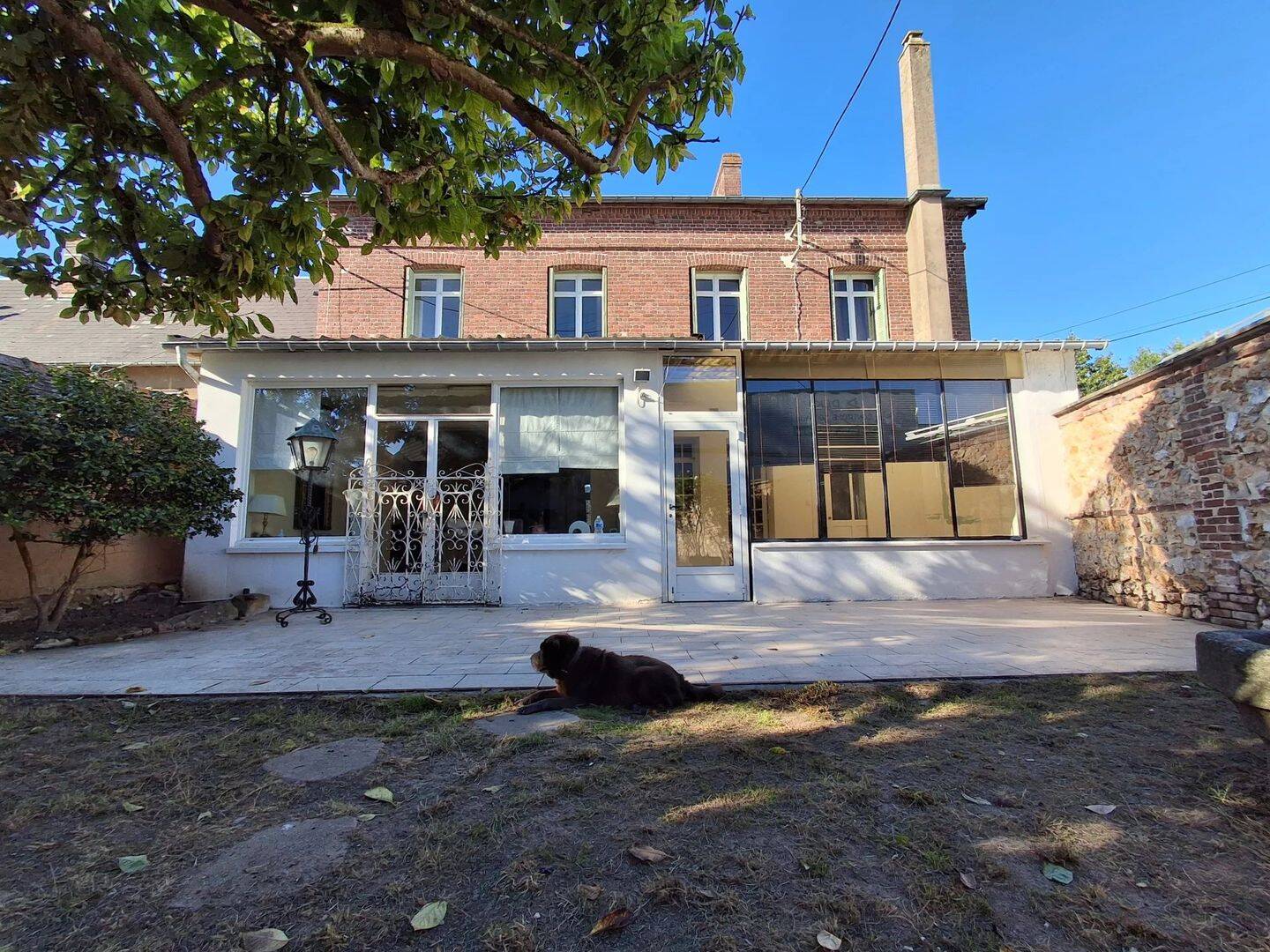 Maison 8 pièces 223 m² · à Le Neubourg · 222,6 m² · 249 000 €