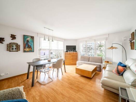 Appartement à vendre 599 000 € 4 pièces 3 chambres 85 m² Étage 2/8 Epinettes Issy-les-Moulineaux 92130