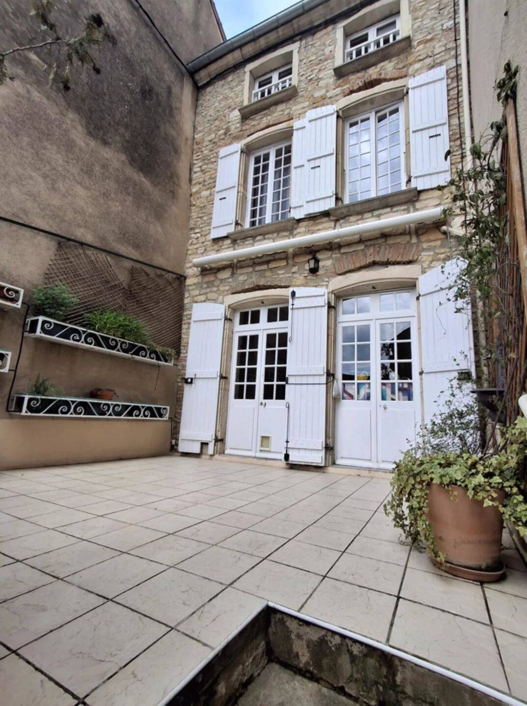Maison 5 pièces 117 m² · à Saint-Gengoux-le-National · 117 m² · 190 000 €