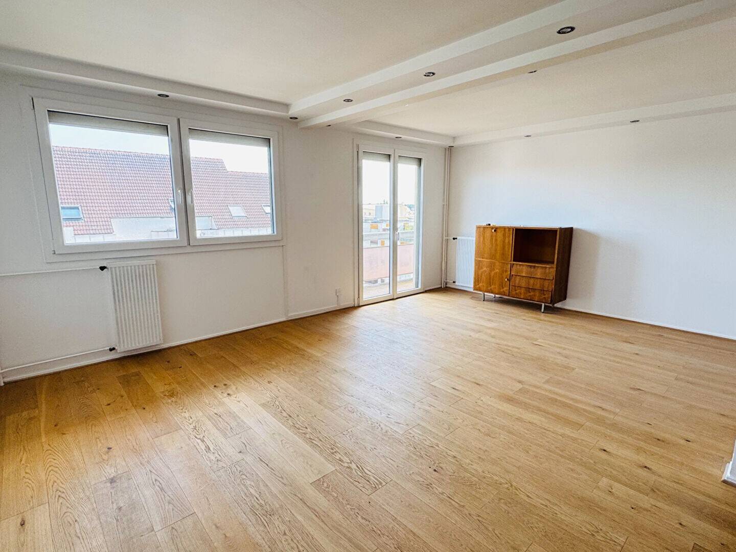 T4BIS DE 103.67 m2 RUE CHARLES DUMONT — 11