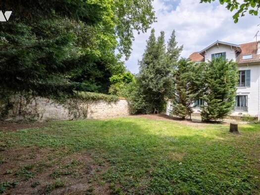 Maison à vendre 2 179 000 € 11 pièces 7 chambres 350 m² 615 m² de terrain Sceaux 92330