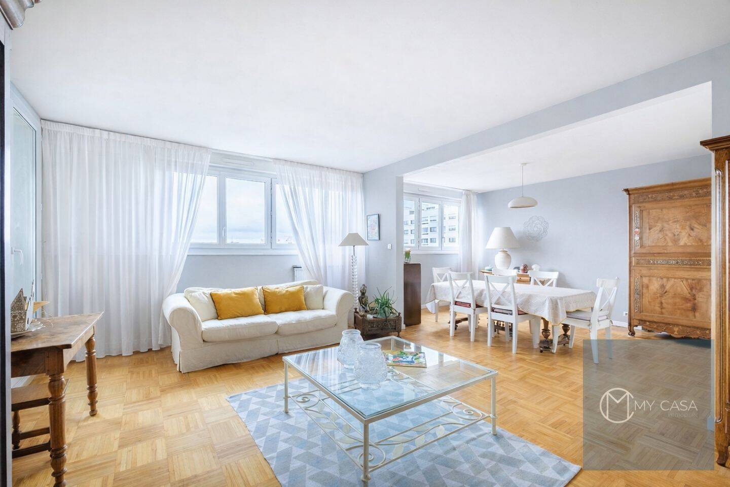 Appartement 5 pièces 131 m² · à Caluire-Et-Cuire · 131,1 m² · 349 000 €