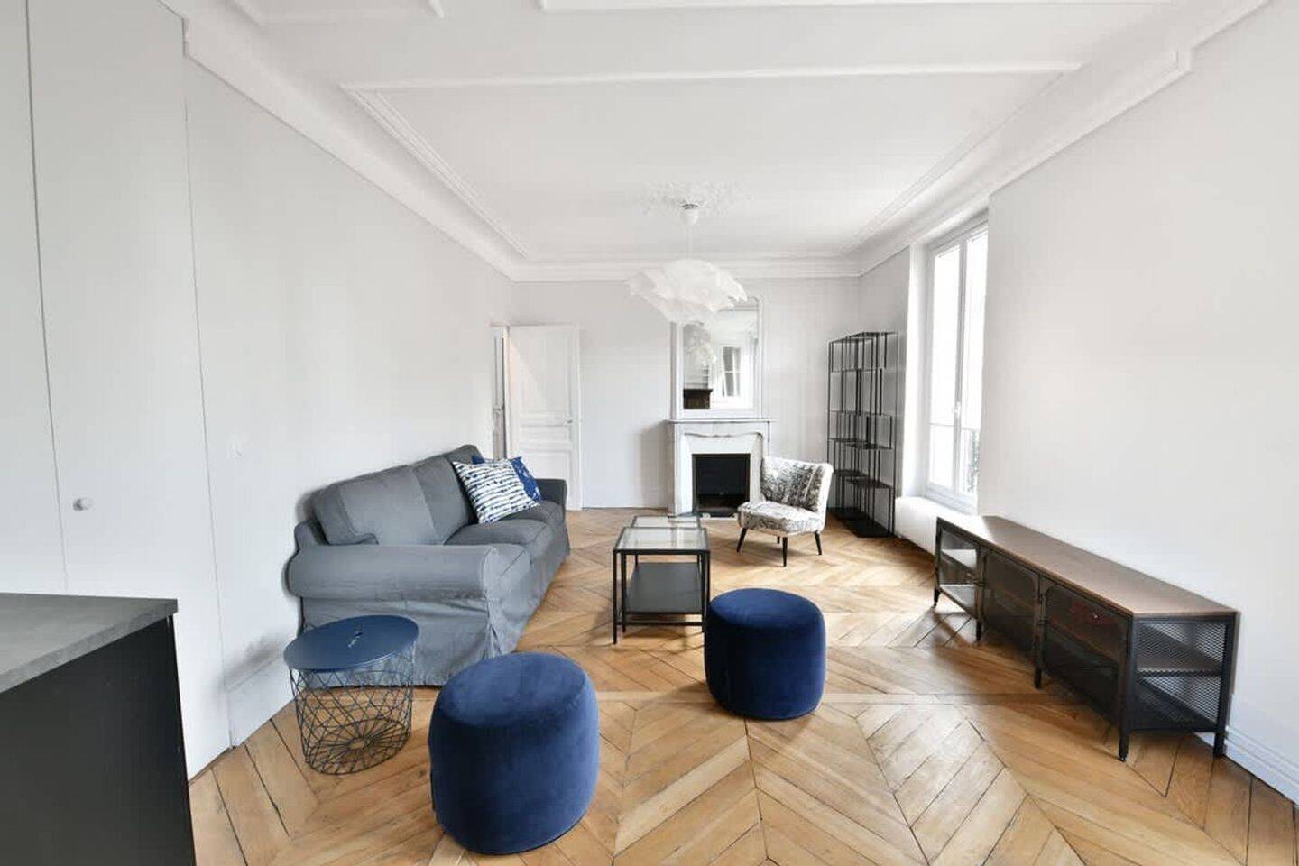 Appartement 3 pièces 80 m² · à Paris 7ème Arrondissement · 80 m² · 9 750 €