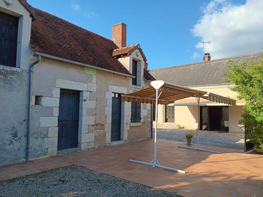 Maison à vendre 199 300 € 3 pièces 2 chambres 117 m² 11 318 m² de terrain Chissay-en-Touraine 41400