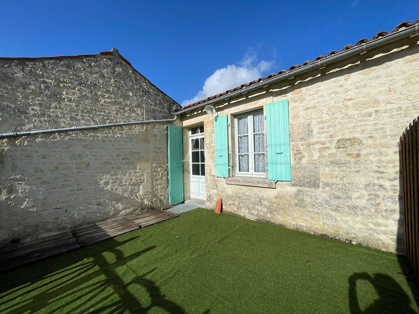 Appartement 1 pièce 29 m² · à Fontenay-le-Comte · 29 m² · 460 €