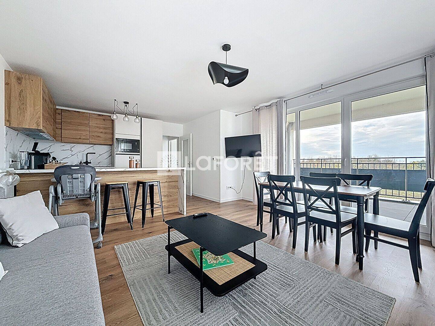 Appartement 4 pièces 80 m² · à Chessy · 80 m² · 359 000 €