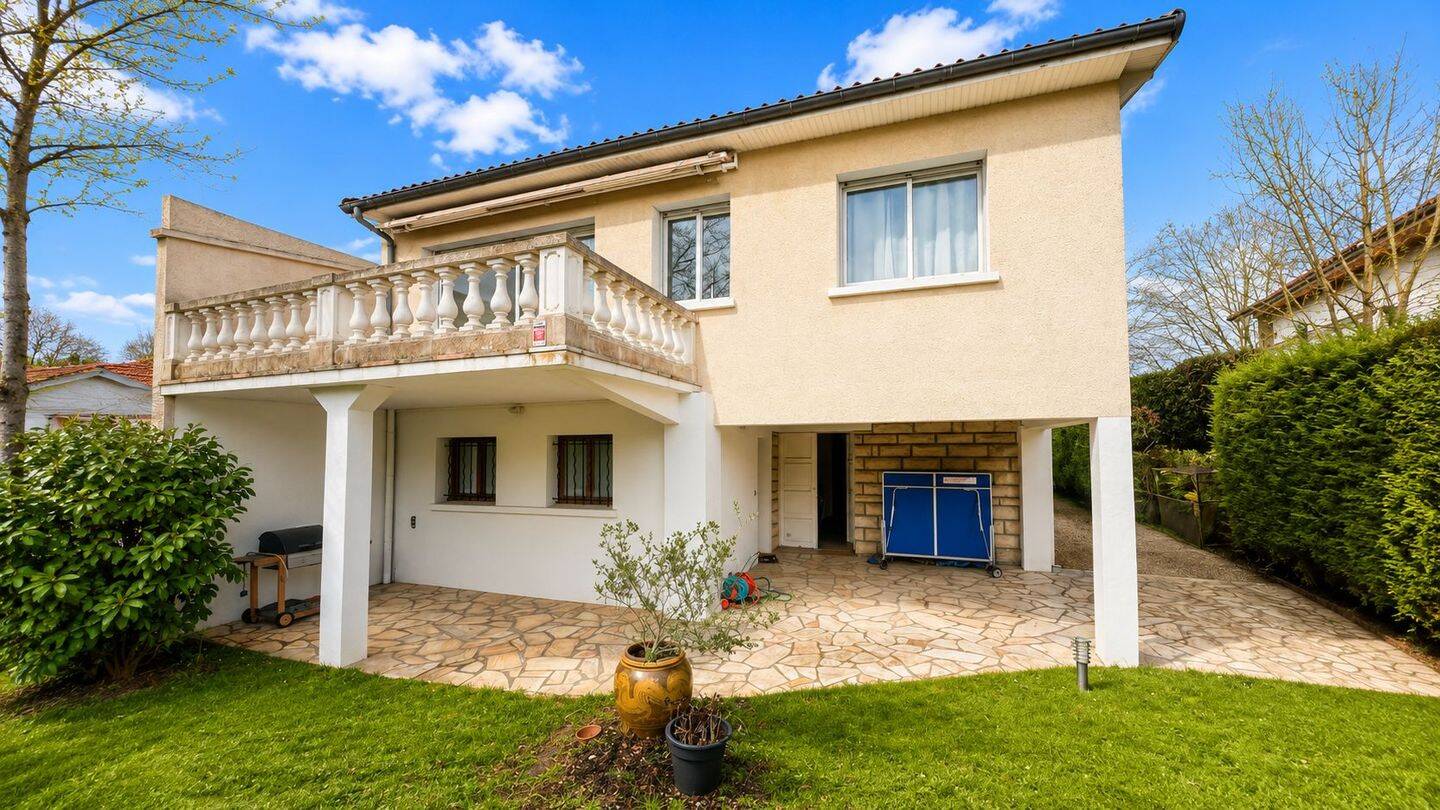 Maison 6 pièces 227 m² · à Créteil · 227 m² · 595 000 €