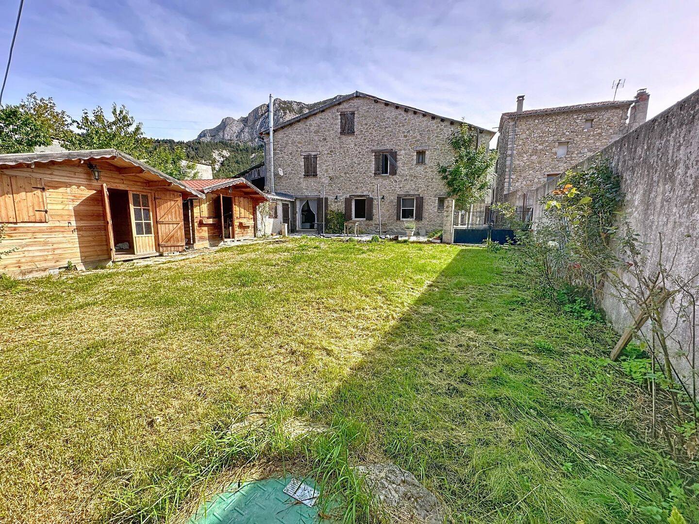Maison 7 pièces 200 m² · à Soleilhas · 200 m² · 250 000 €