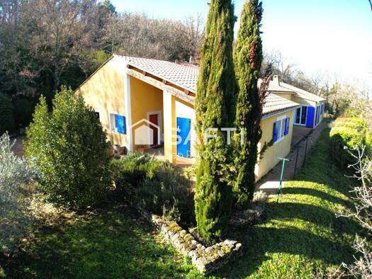 Maison à vendre 629 000 € 8 pièces 3 chambres 224 m² 2 500 m² de terrain Nord Apt 84400