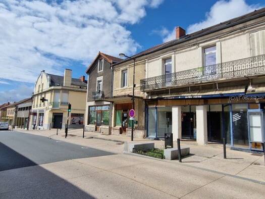 Immeuble à vendre 100 000 € 530 m² Saint-Éloy-les-Mines 63700