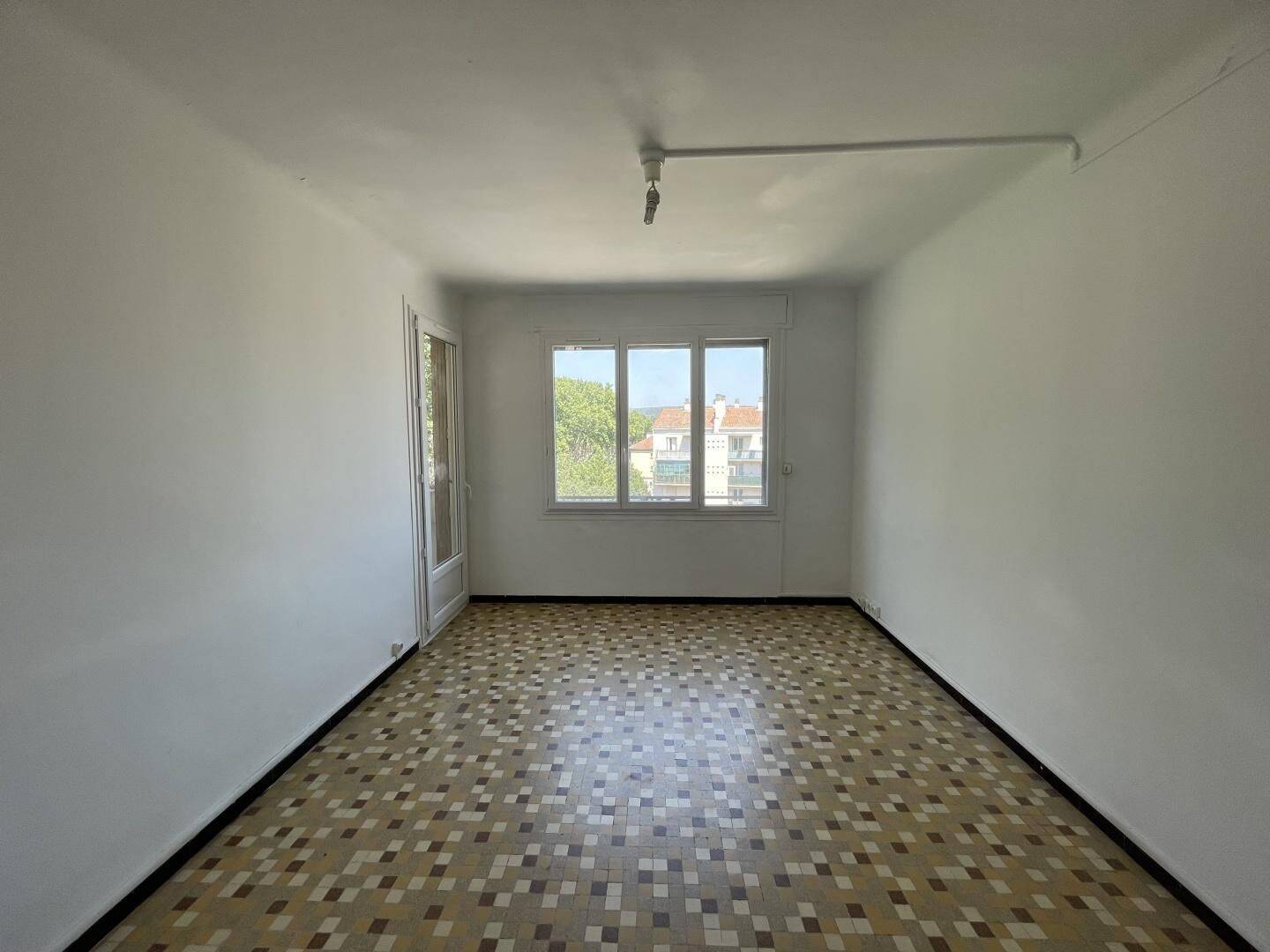 Appartement 3 pièces 59 m² · à Aix-en-Provence · 59,1 m² · 910 €