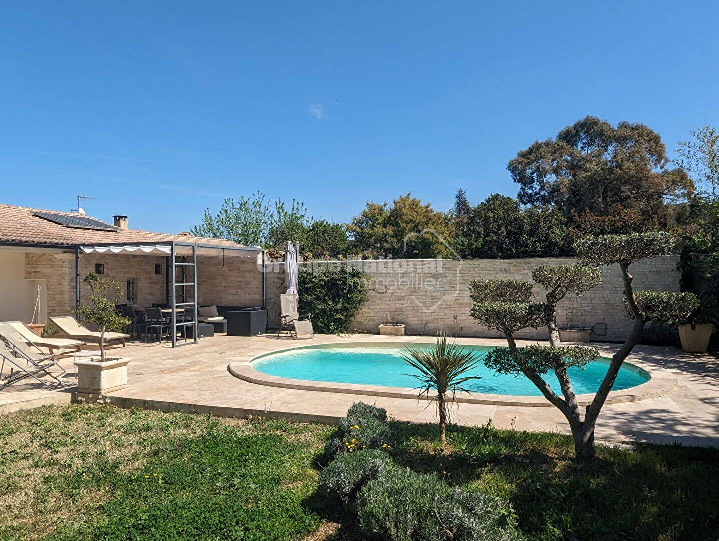 Maison 4 pièces 122 m² · à Bagnols-sur-Cèze · 122 m² · 349 000 €