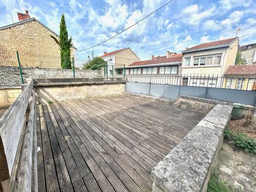 Appartement à louer 482 € 1 pièce 1 chambre 35,2 m² RDC Saint Martin Périgueux 24000