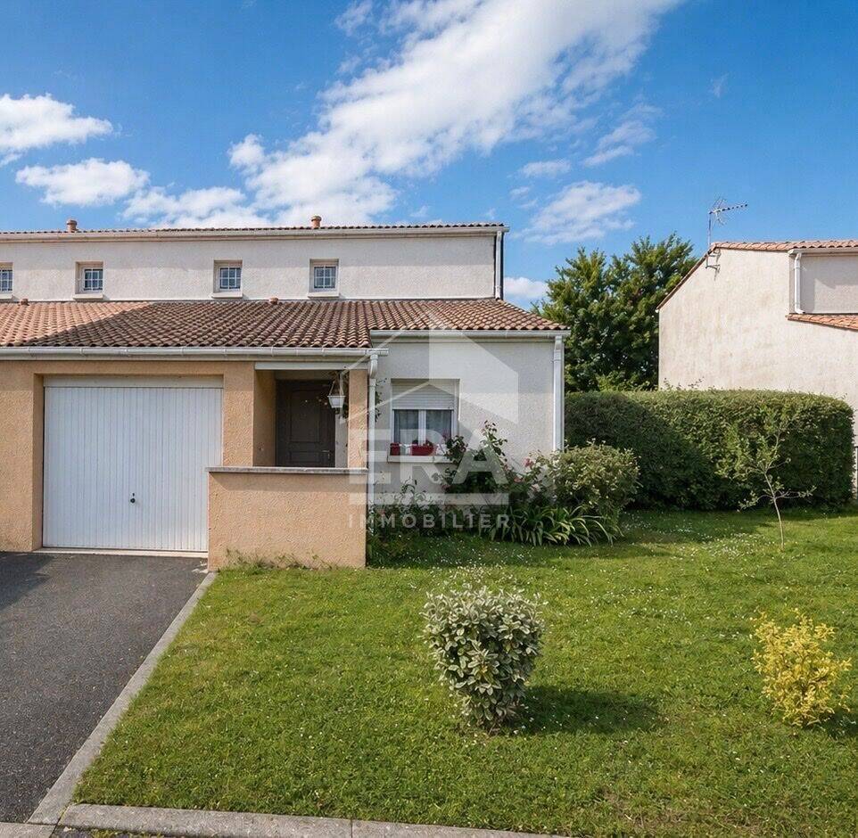Maison 4 pièces 82 m² · à Saintes · 82 m² · 180 000 €