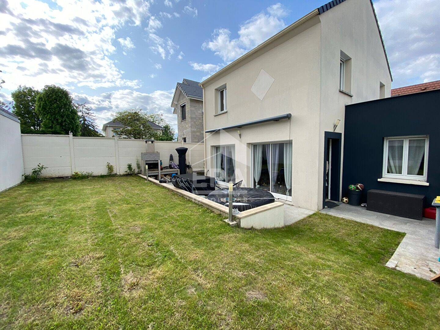 Maison 6 pièces 100 m² · à Sartrouville · 100 m² · 499 000 €