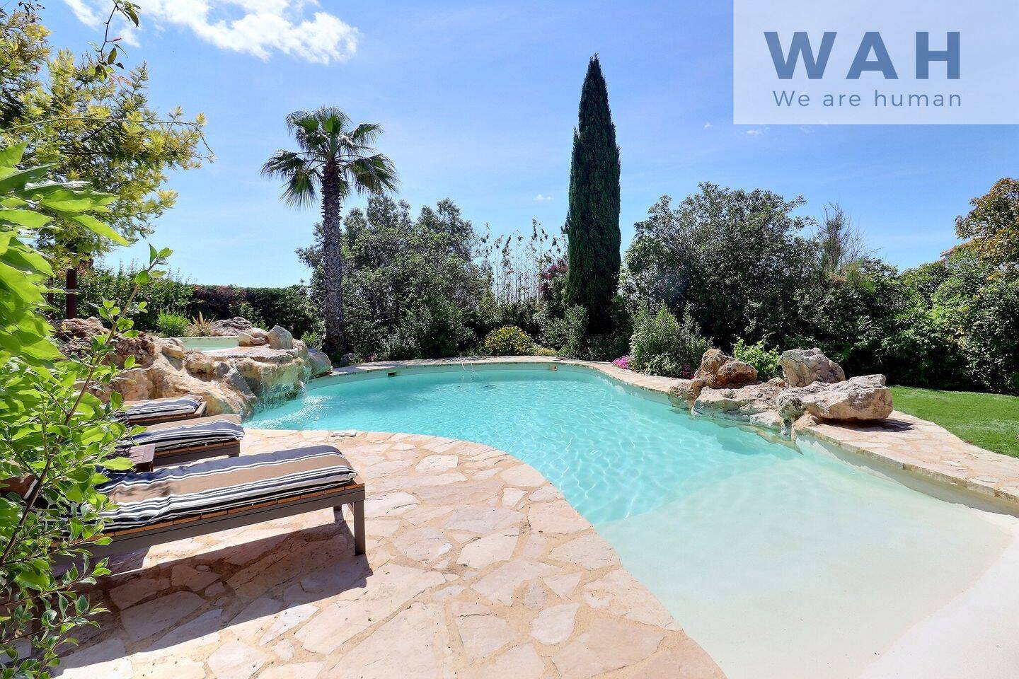 Maison 7 pièces 226 m² · à Juvignac · 226 m² · 899 000 €