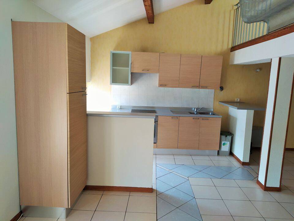 Appartement 5 pièces 94 m² · à Pont-À-Mousson · 94 m² · 850 €