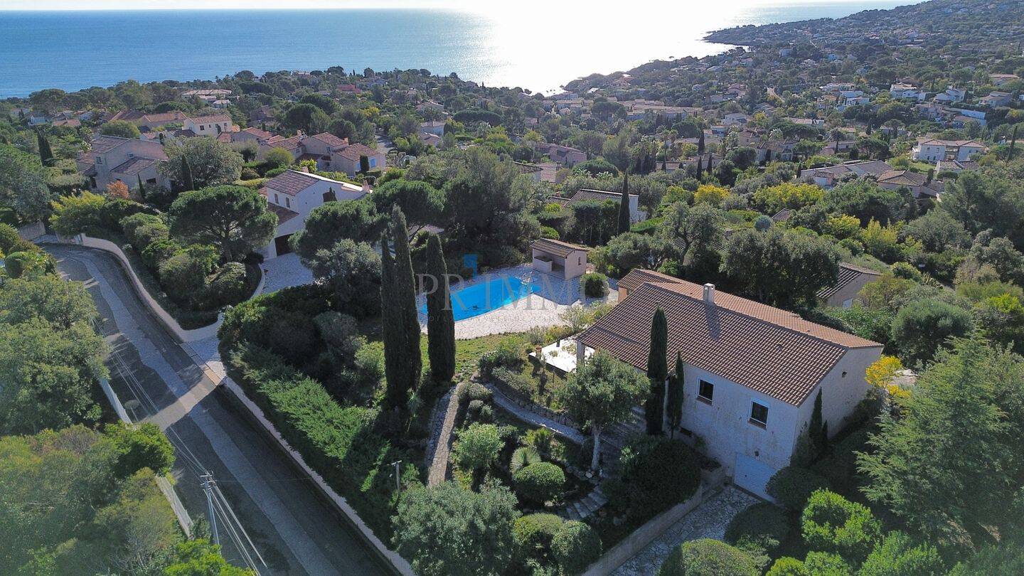 Maison 4 pièces 90 m² · à Fréjus · 90 m² · 899 000 €