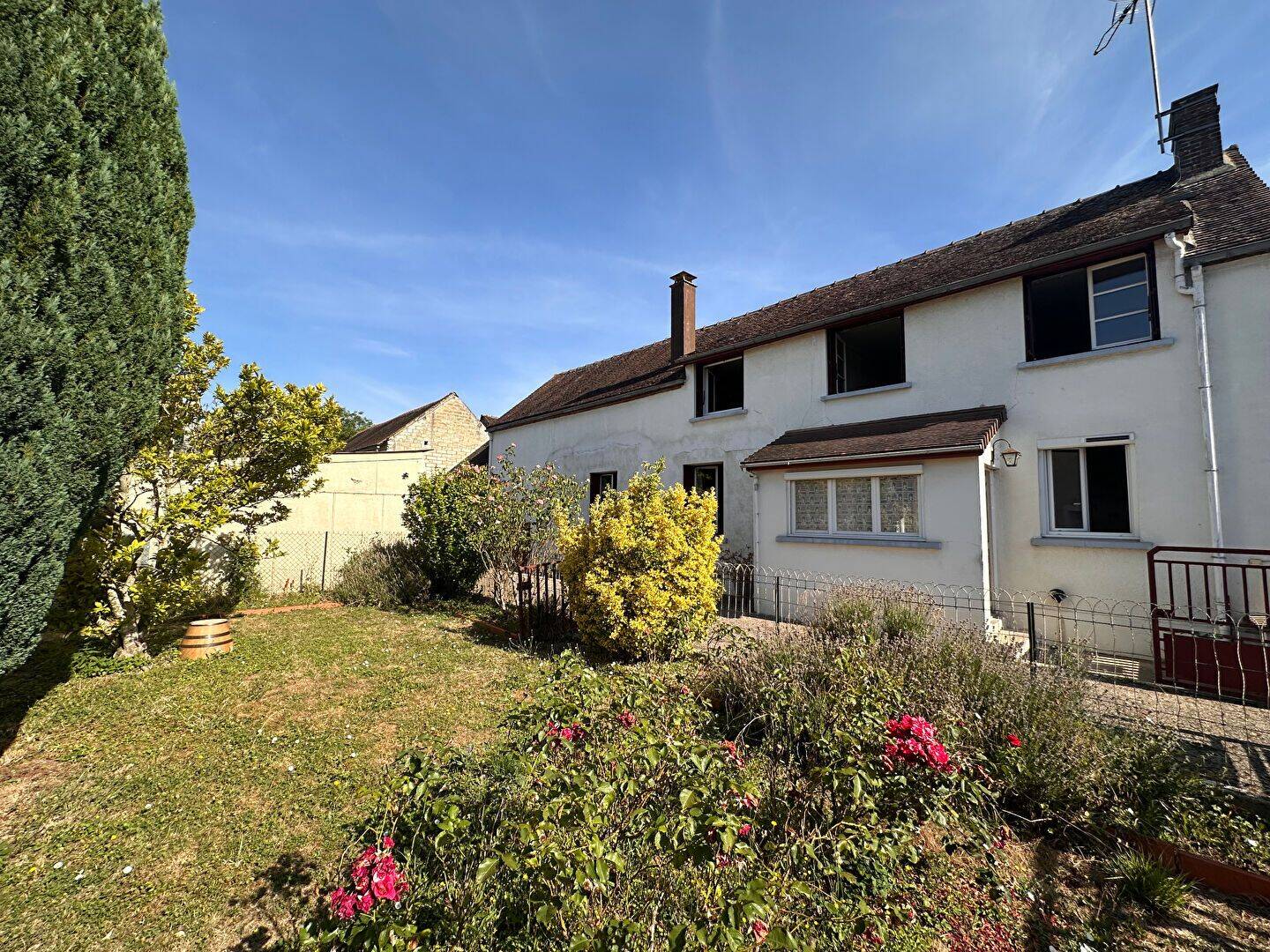 Maison 6 pièces 103 m² · à Malay-le-Grand · 103 m² · 135 000 €