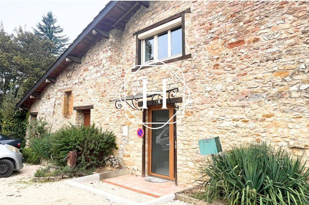 Appartement 3 pièces 104 m² · à Meillonnas · 104 m² · 650 €/mois