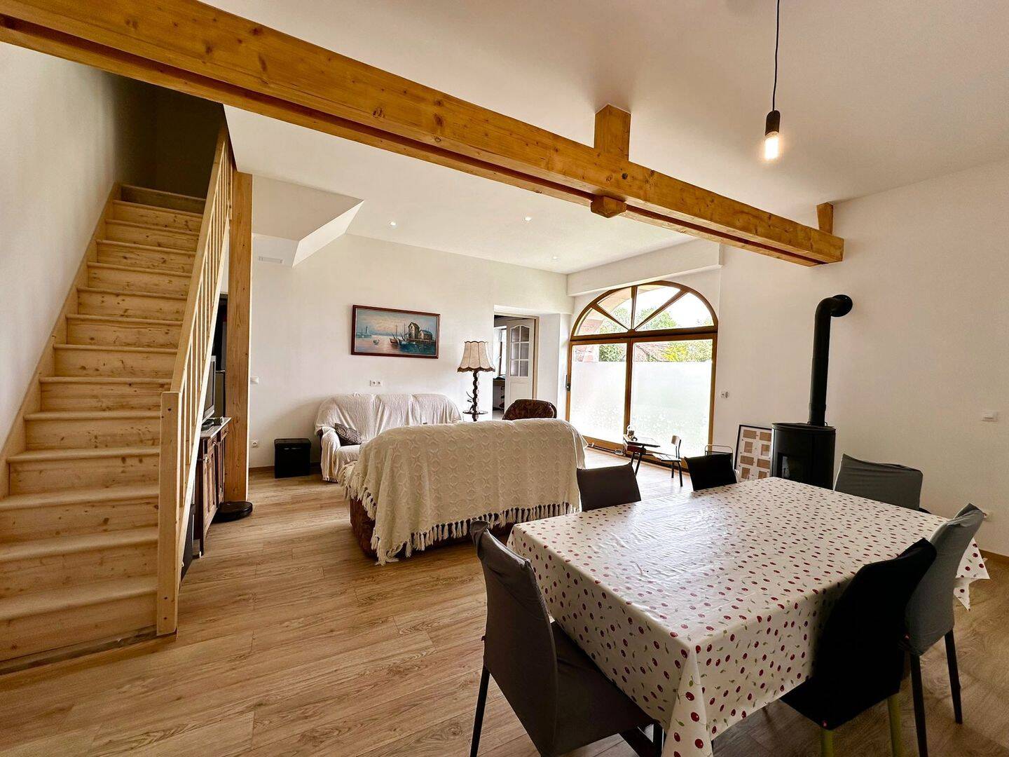 Maison 8 pièces 173 m² · à Esboz-Brest · 173 m² · 148 000 €