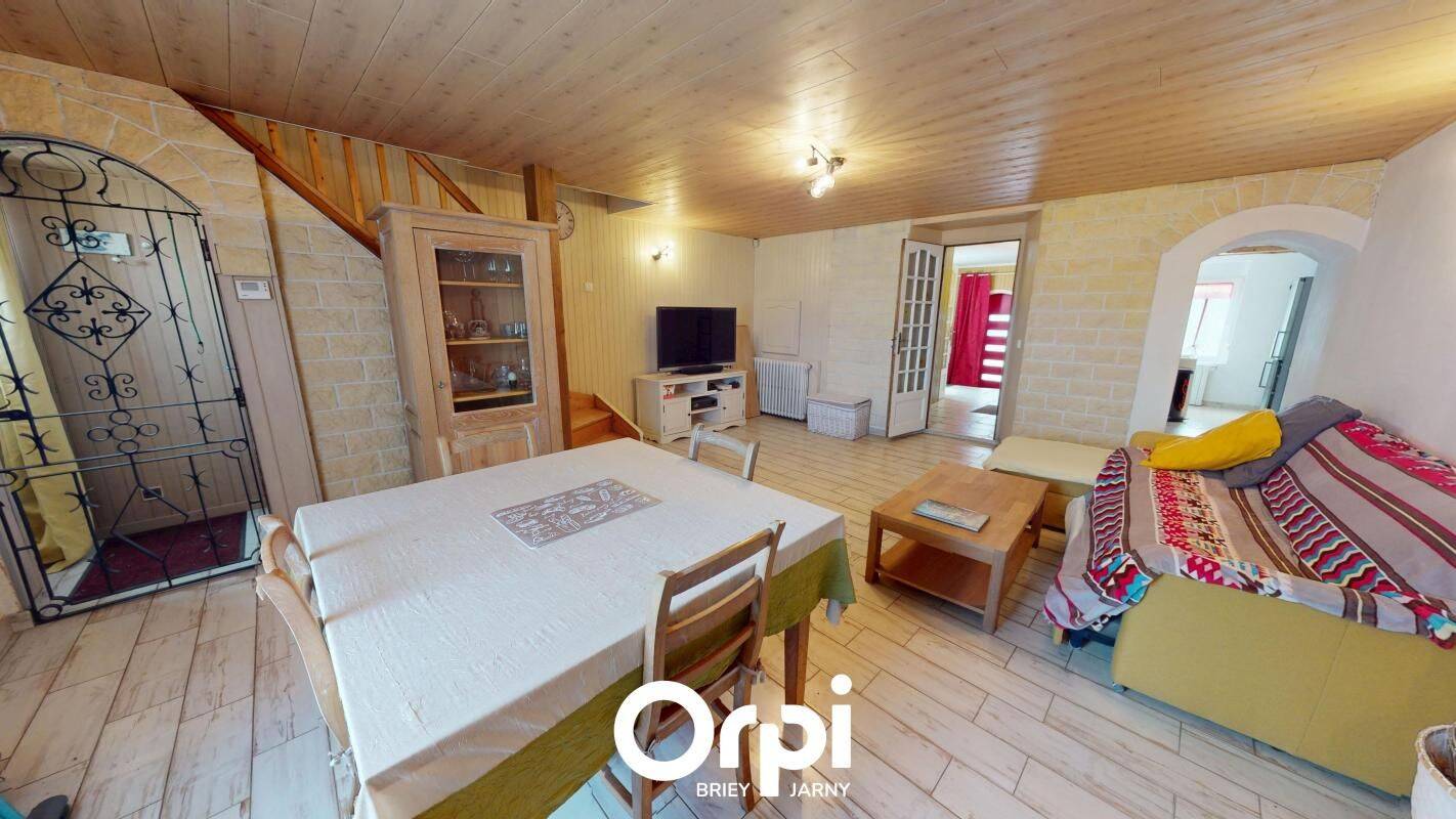 Maison 3 pièces 75 m² · à Anoux · 74,5 m² · 109 000 €
