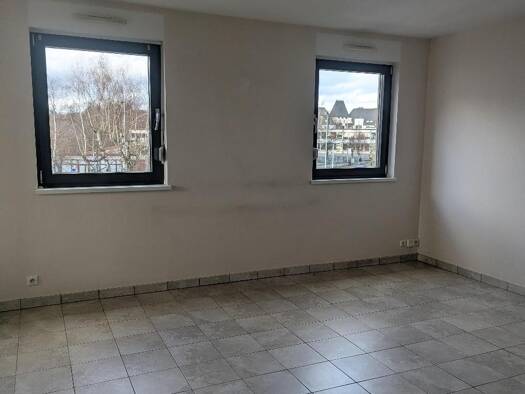 Appartement à louer 690 € 3 pièces 2 chambres 74,1 m² Étage 2/4 Blies  Sarreguemines 57200