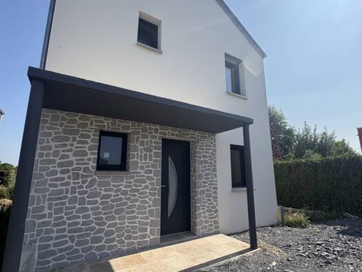 Maison à vendre 199 900 € 5 pièces 4 chambres 114 m² 335 m² de terrain Issé 44520